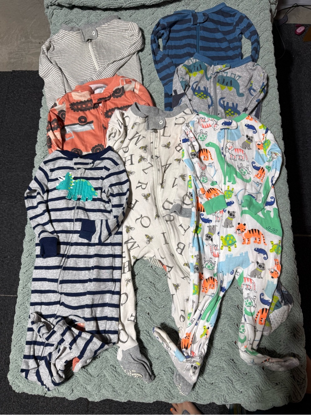Lot of 7 boys pajamas 12m